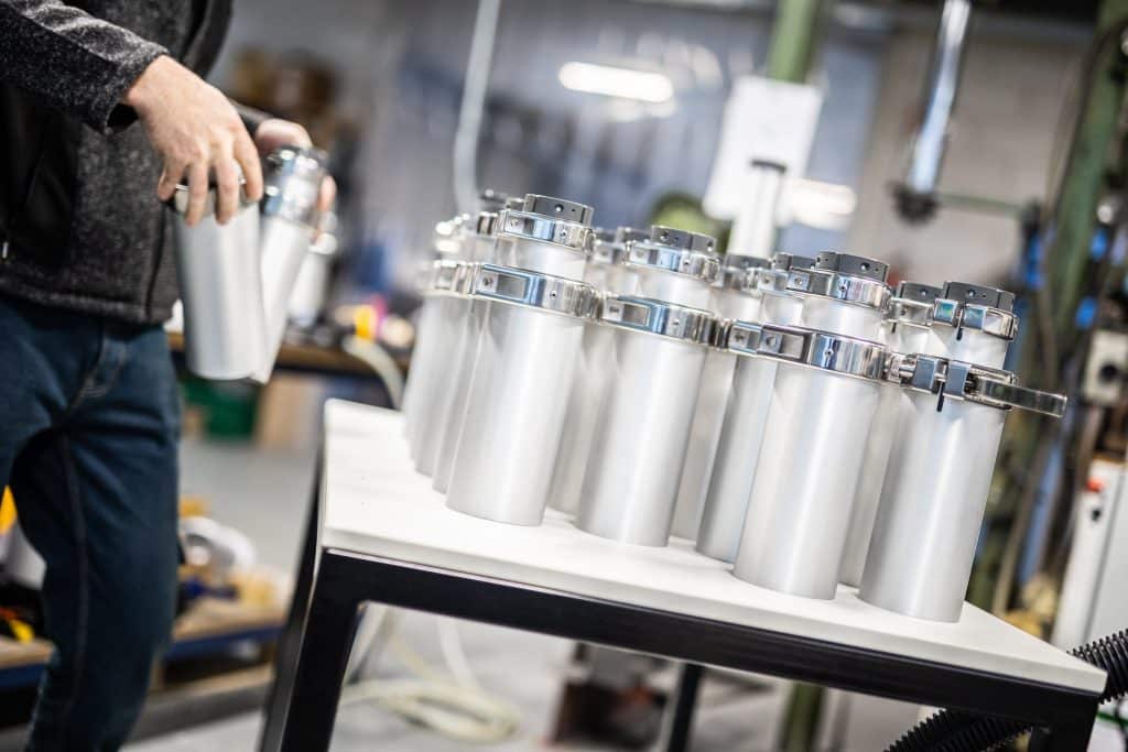 Technisch assemblage-werk door uitzendkracht van JJM
